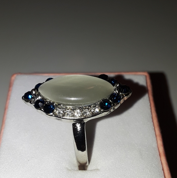 Birthstone is sapphire ring size 7, 925 Silver - Picture 3 of 5